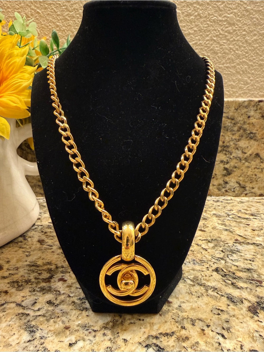 Stunning!!! Chanel 1997 Gold-Plated Turnlock CC Necklace Rare Collector Piece